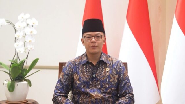 Menteri Luar Negeri RI, Sugiono memberikan dukungan kepada Deni Abdi sebagai ketua Ikatan Alumni Universitas Andalas (IKA Unand)