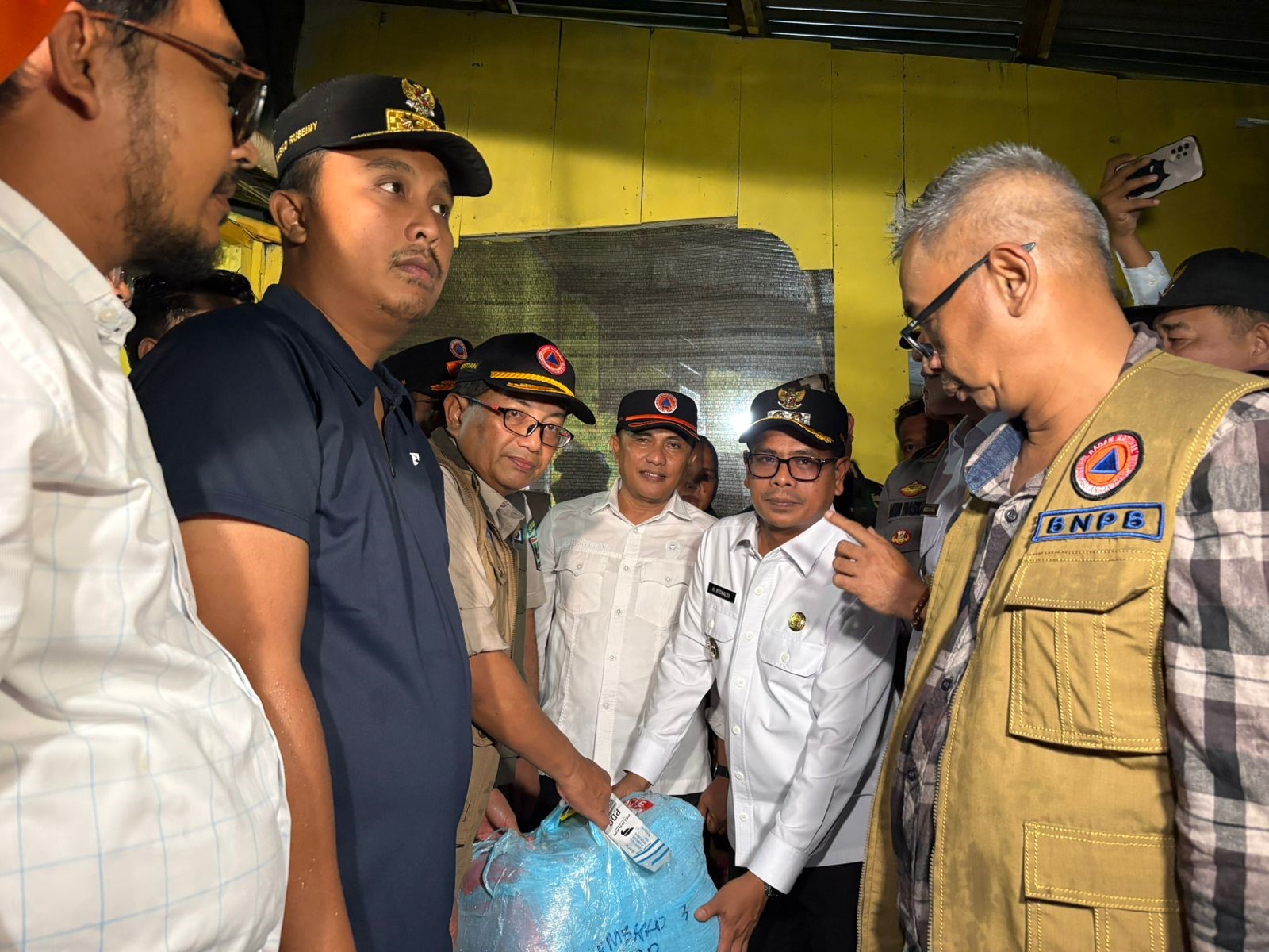 BNPB Kucurkan Bantuan Penanganan Darurat Cuaca Ekstrem Sumbar