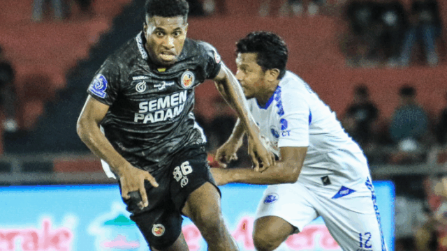 Semen Padang FC harus mengakui keunggulan Arema FC dengak skor 1-2