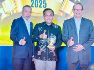 Dirut Bank Nagari Gusti Candra Raih TOP 100 CEO 2025 dari Infobank
