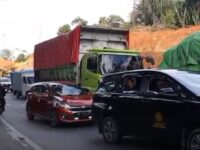 Wakil Ketua DPRD Sumbar Sorot Macet Sitinjau Lauik, Desak Dishub Gerak Cepat