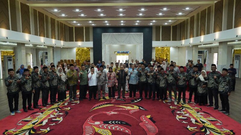 Ketua DPD LPM Sumatra Barat Irwandi Walis Dt Rajo Lelo mengukuhkan Kepengurusan DPD LPM Dharmasraya periode 2025–2030 pada Jumat