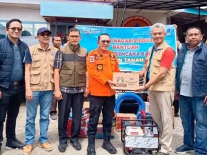 Bank Nagari Salurkan Bantuan untuk Korban Bencana di Tanah Datar