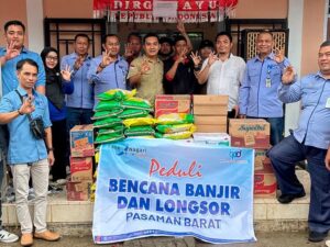 Bank Nagari Salurkan Bantuan untuk Korban Banjir dan Longsor di Pasaman Barat