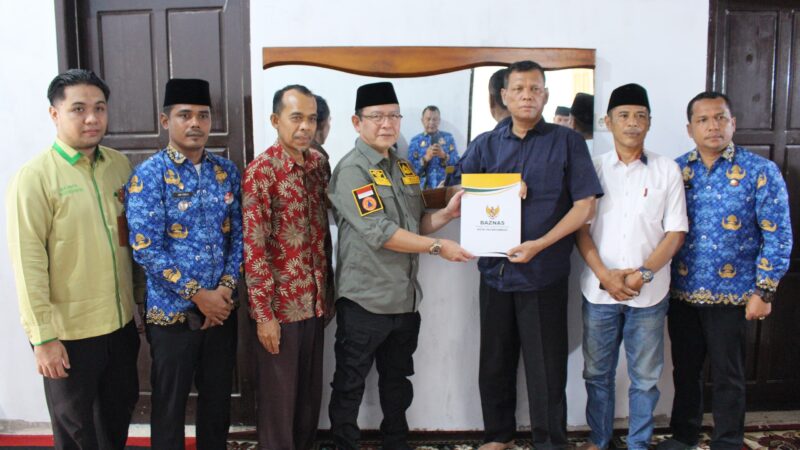 Pemko dan Baznas Payakumbuh Serahkan Bantuan Sosial ke Warga Korban Galodo Jembatan Kembar Padang Panjang