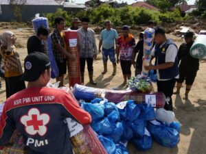 UNP Catat 349 Sivitas Akademika Terdampak Banjir Sumbar, 1 Mahasiswa Meninggal Dunia