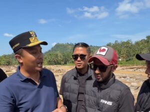 Raffi Ahmad Bantu Rp5 Miliar untuk Pemulihan Bencana Banjir dan Longsor di Sumbar
