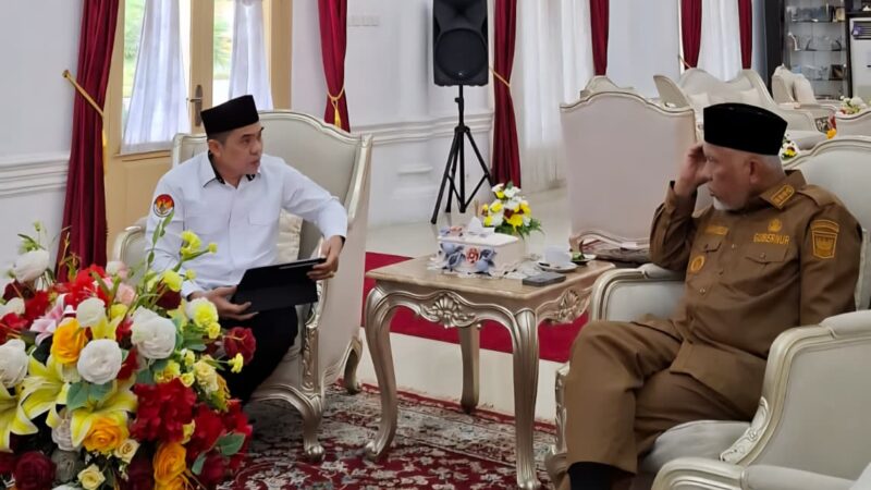 Bahas Layanan Haji dan Umrah di Sumbar, Plt Kakanwil Kemenhaj Bertemu Gubernur