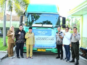 Pemko Padang Terima Bantuan Logistik dari BYD Motor Indonesia