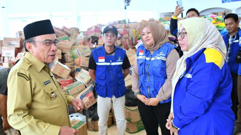 Pemko Palembang Salurkan Bantuan Rp1,5 Miliar untuk Warga Terdampak Bencana di Padang