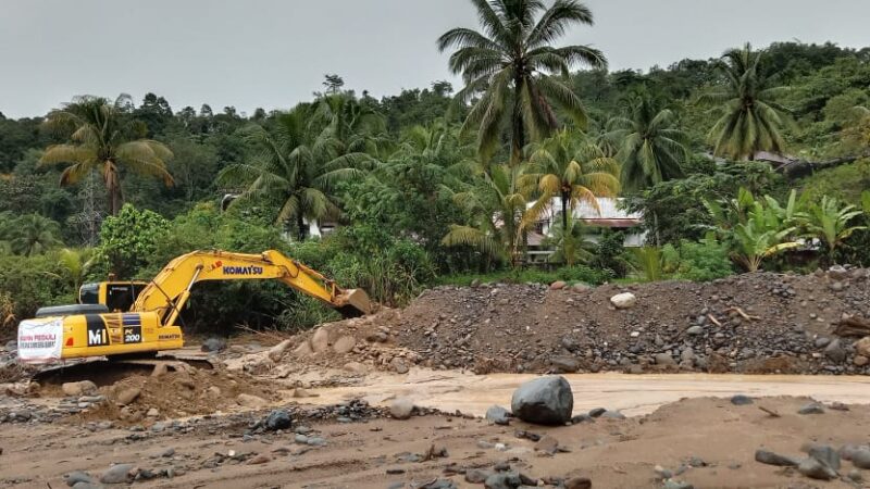 Pemulihan Pascabencana di Batu Busuk, Alat Berat Semen Padang Bantu 2 Pekan Tanpa Henti
