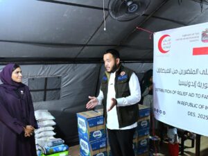 Kirim Bantuan untuk Korban Bencana, Wakil Dubes Uni Emirat Arab Kunjungi Padang