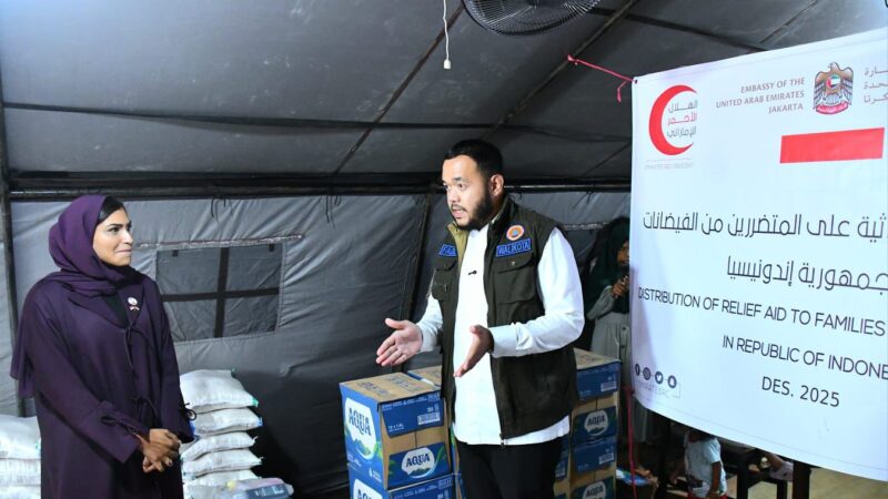 Kirim Bantuan untuk Korban Bencana, Wakil Dubes Uni Emirat Arab Kunjungi Padang
