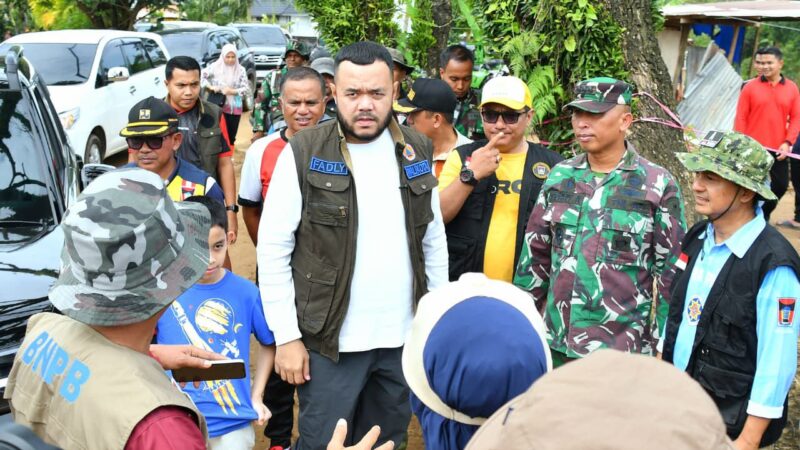 Wako Padang Pimpin Langsung Goro Pembersihan Material Banjir di Kapalo Koto