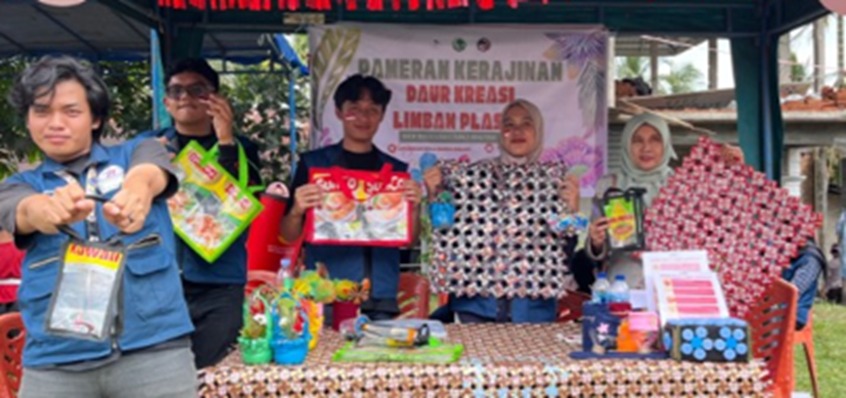 Mahasiswa KKN UNAND Hidupkan Kreativitas Warga Nagari Situjuah Banda Dalam