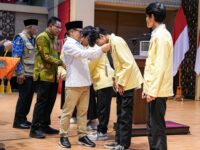 KKN Tanggap Bencana, Menko Muhaimin Lepas 2.232 Mahasiswa KKN UNP