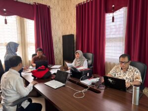 Rektor UIN Imam Bonjol Padang, Prof Dr Hj Martin Kustati MPd menyampaikan ucapan terima kasih kepada seluruh donator yang telah