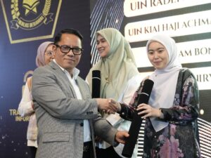 PPID UIN Imam Bonjol Padang berhasil meraih piagam penghargaan sebagai “PPID Unit PKTN Berkinerja Terbaik” dalam kegiatan Evaluasi