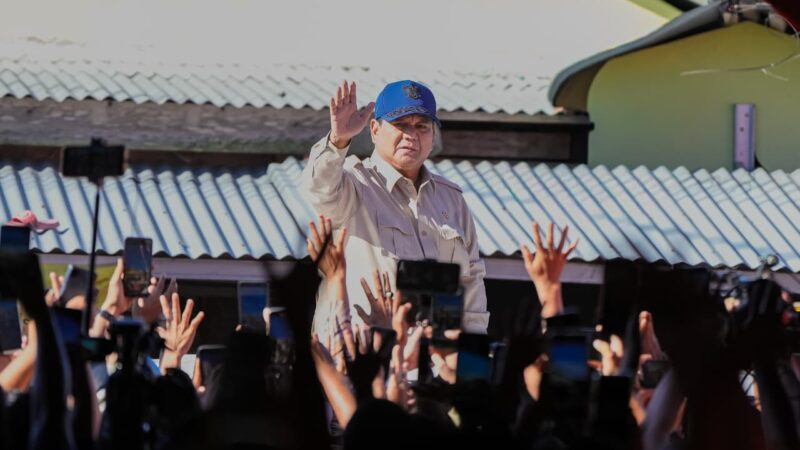 Presiden RI Prabowo Subianto berjanji akan memperbaiki infrastruktur yang rusak akibat bencana banjir bandang dan longsor yang melanda Sumbar