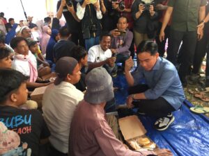 Wakil Presiden RI, Gibran Rakabuming Raka memastikan pemerintah mempercepat pendistribusian bantuan dan pemulihan di