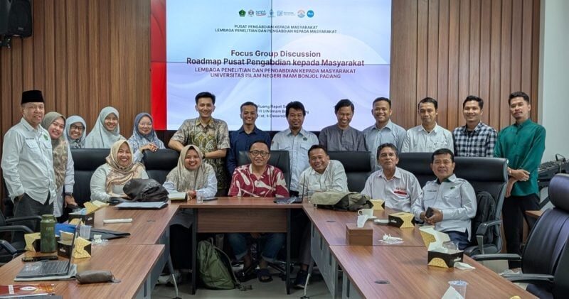 LP2M UIN Imam Bonjol Padang menggelar Focus Group Discussion (FGD). Kegiatan untuk menindaklanjuti hasil evaluasi KKN 2025