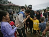 Mantan Gubernur DKI Jakarta, Anies Baswedan menilai banjir dan longsor yang melanda Sumatra beberapa waktu lalu layak jadi bencana nasional.