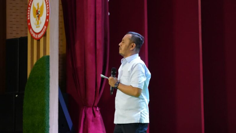 Aktivis-konten kreator, Ferry Irwandi, beberapa waktu lalu berhasil mengumpulkan donasi untuk korban banjir dan longsor di Sumatra mencapai