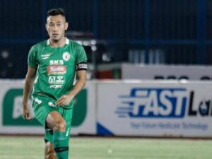 Semen Padang FC mendatangkan pemain lokal dengan posisi bek tengah, Gufron Ramadhan, pada Rabu (24/12/2025). Kesepakatan ini