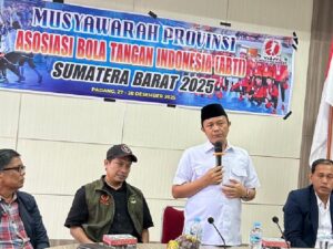 Anggota DPRD Sumbar yang juga Sekretaris PAN Sumbar, Muhayatul terpilih menjadi Ketua ABTI Sumbar periode 2026-2030. (FOTO: Istimewa)