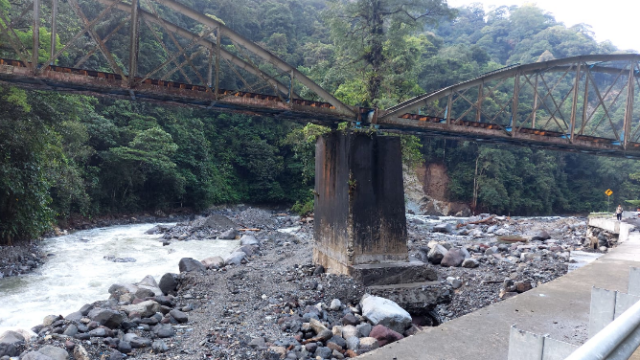 Kondisi jembatan kereta api Lembah Anai pascabanjir akhir November lalu. IST