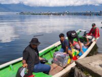 Melayari Danau Maninjau: Kisah Perantau Masuk ke Lokasi Galodo Sungai Batang yang Terisolir
