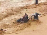 Batang Kuranji Meluap, 12 Warga Dievakuasi Dua Sempat Hanyut