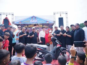 Jalan Santai HUT Ke-22 Dharmasraya, Warga Sialang Gaung Dapat Motor