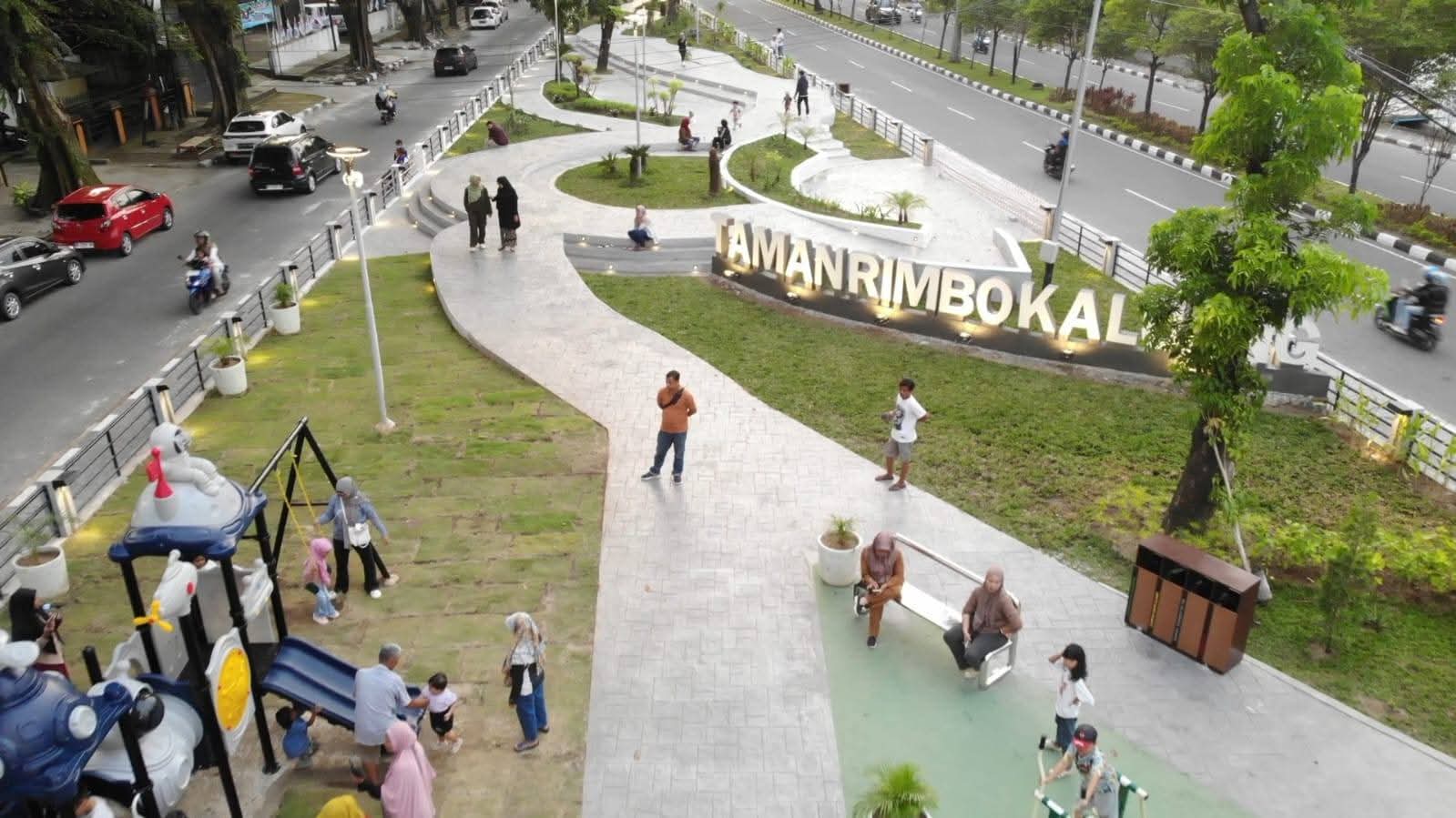 Melihat Wajah Baru Taman Rimbo Kaluang di Pusat Kota Padang