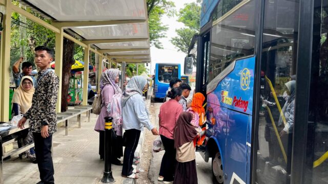 Tingkatkan Layanan, Pengelola Trans Padang Tambah Fasilitas Halte Imam Bonjol Koridor 2 dan 3