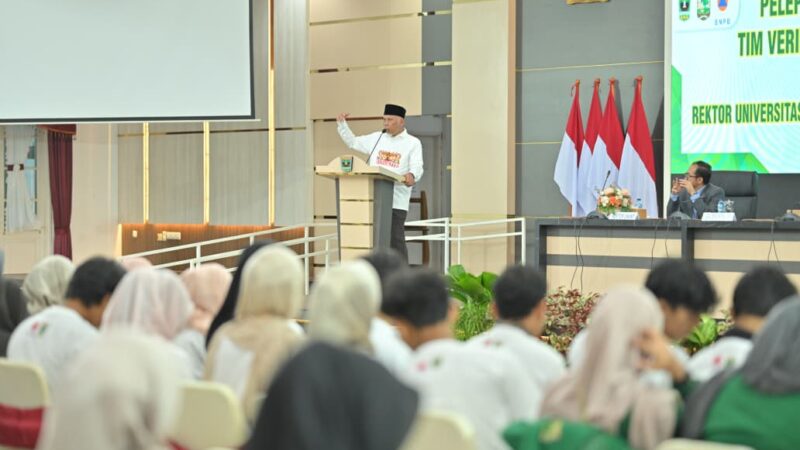 Verifikasi Rumah Terdampak Bencana, Gubernur Sumbar Lepas 400 Mahasiswa KKN UNAND
