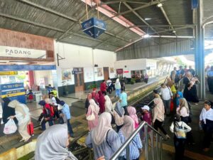 KAI Sumbar Layani 123.408 Penumpang Selama Libur Nataru, Naik 3,8 Persen