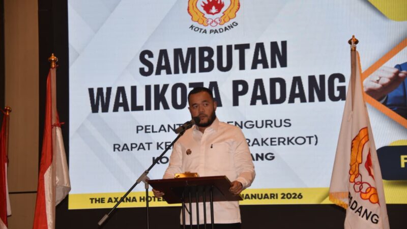 Pelantikan Pengurus KONI Padang, Wako: Tanamkan Semangat Padang Juara