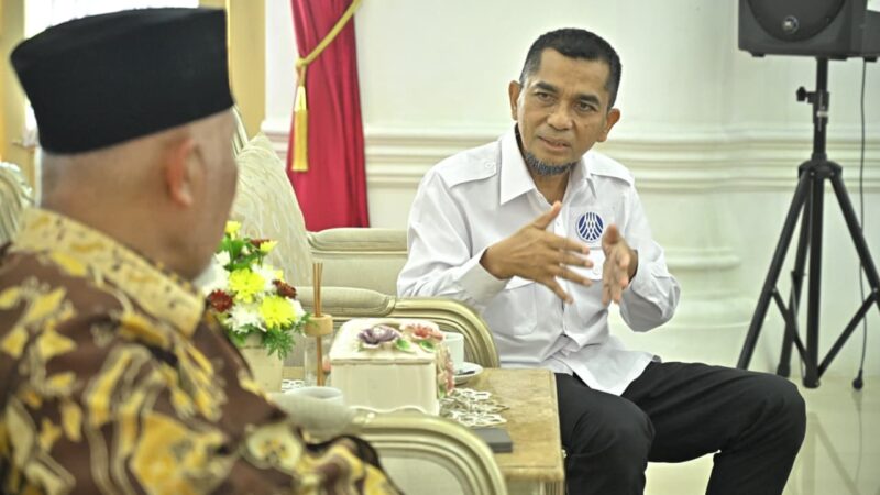 Fokus Rehabilitasi Rumah Ibadah dan Sekolah, Peradi Salurkan Donasi Rp2,3 Miliar untuk Bencana Sumbar