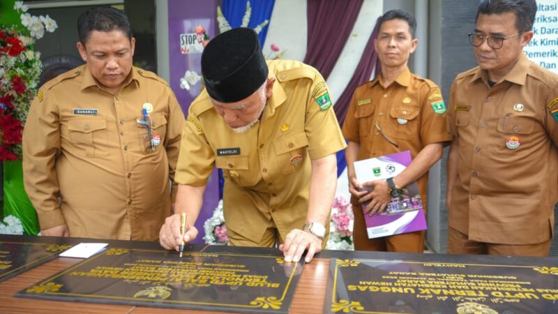 Gubernur Mahyeldi Resmikan BLUD 3 UPTD Peternakan Sumbar