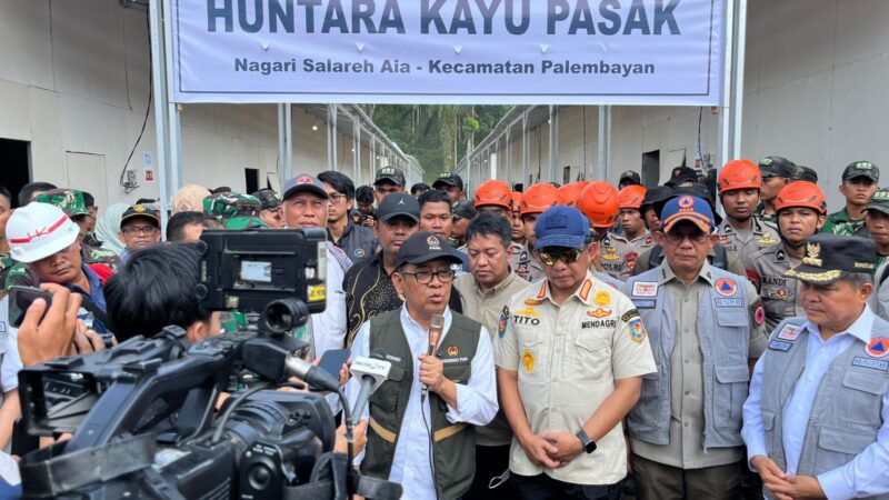 BNPB Bangun 267 Huntara di Sumbar, Penyintas Banjir Berangsur Tinggalkan Lokasi Pengungsian