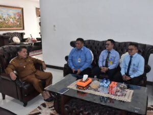 Mulai Bertugas di Lubuk Basung, Kacab Bank Nagari Sambangi Bupati Agam