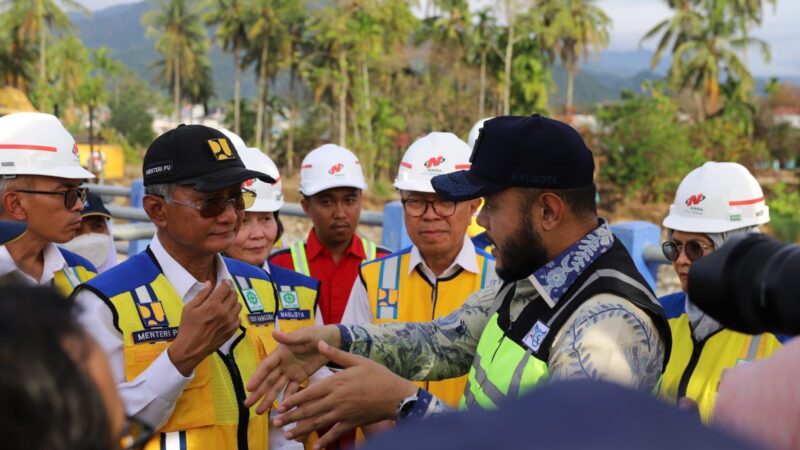 Wako Padang Dampingi Menteri PU Cek Bendungan Koto Tuo, Komit Kebut Normalisasi Sungai