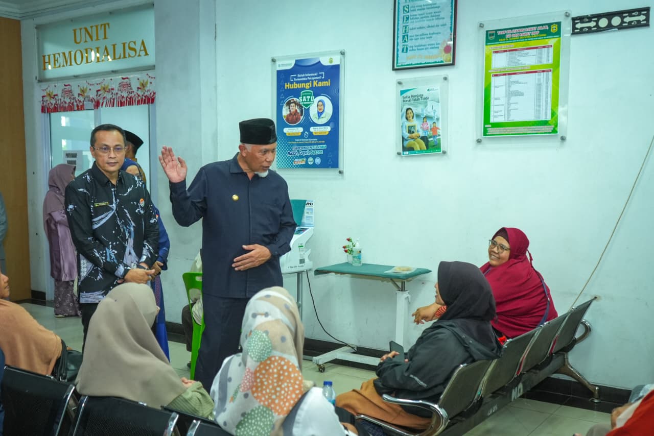 Gubernur Mahyeldi Resmikan Poliklinik Eksekutif dan Layanan Kemoterapi Modern RSUD Achmad Muchtar
