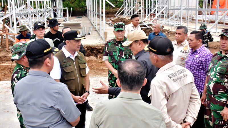 Menko Polhukam Sambangi Salareh Aia