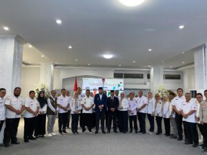 Wali Kota Padang, Fadly Amran melantik Raju Minropa sebagai Penjabat Sekretaris Daerah (Pj Sekda) pada Rabu (21/1/2026) di Gedung Putih Rumah