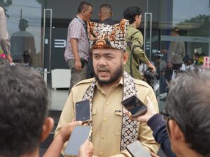 Wali Kota Padang, Fadly Amran mengungkapkan bahwa gangguan distribusi air saat ini merupakan dampak langsung dari bencana banjir bandang yang