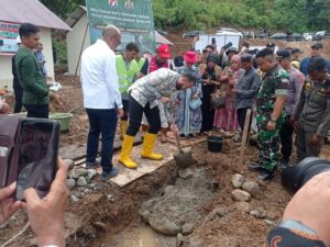 Hunian tetap (huntap) bagi korban bencana di Padang mulai dibangun di Kampung Talang, Koto Tuo, Kelurahan Kapalo Koto, Kecamatan Pauh,