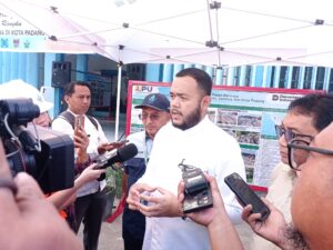 Pemko Padang meminta pembangunan 200 sumur bor dan Sistem Penyediaan Air Minum (SPAM) kepada Kementerian Pekerjaan Umum (PU).