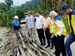 Bupati Padang Pariaman John Kenedy Azis (JKA) mengatakan bahwa Kementerian Pekerjaan Umum (PU) melalui Direktorat Jenderal Cipta Karya telah